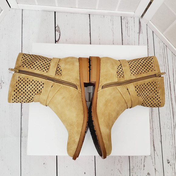 Just Fab Telia Ankle Faux Tan Suede Mesh Heel Buckle Boot Booties Size: 8 - Picture 6 of 12